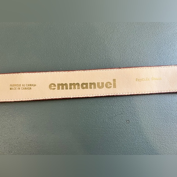 Emmanuel “Canadian Made” leather belt with gold accents - Picture 3 of 7